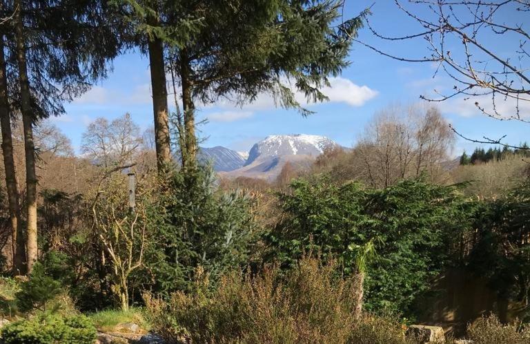 Tom Beag - Ben Nevis View Rooms Fort William Exteriör bild